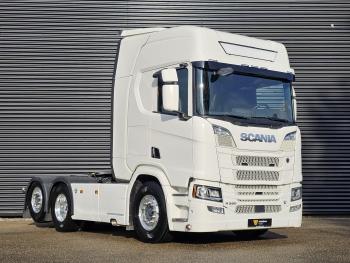 R580 V8 6X2 / FULL AIR / RETARDER